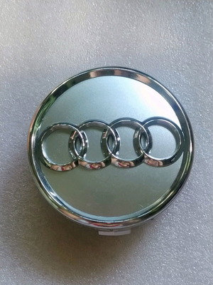 Капачка за център на джанта Audi релефна 70mm сребриста нова