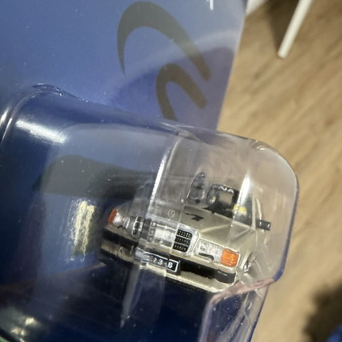 Mini GT 1:64 Mercedes-Benz 190E 2.3-16 #11 Ayrton Senna Edition new