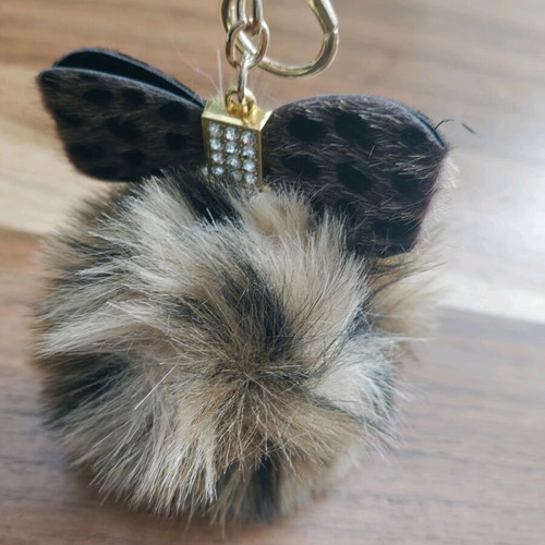 Keychain synthetic fur ball new, beige and brown