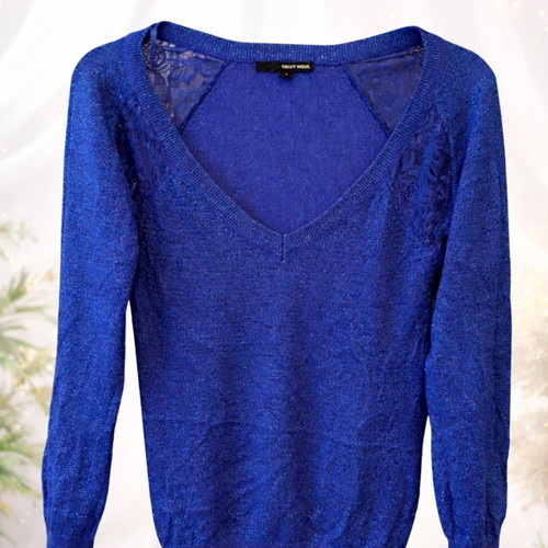 Blouse with lace details blue like new, size M