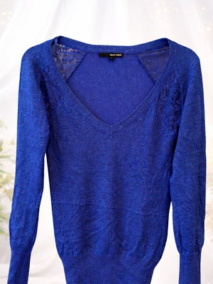 Blouse with lace details blue like new, size M