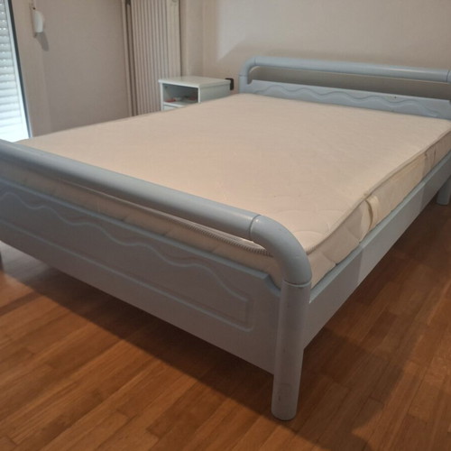 Semi-double bed and mattress 160x200 with bedside table