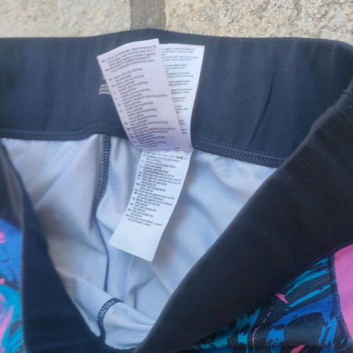 Reebok Play Dry sports leggings size S like new, blue and pink abstract