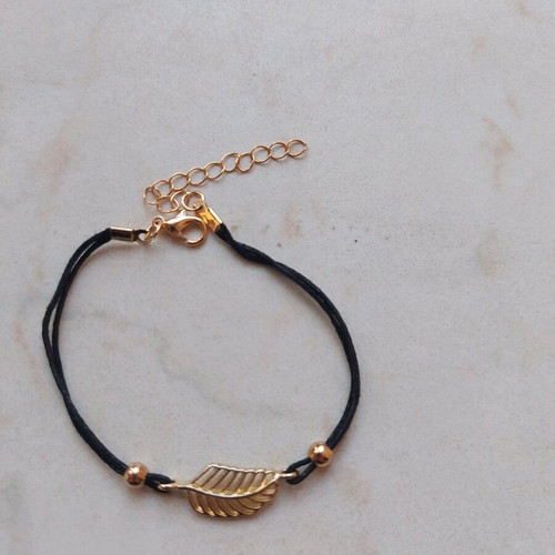 Leaf bracelet new women's in gold and black