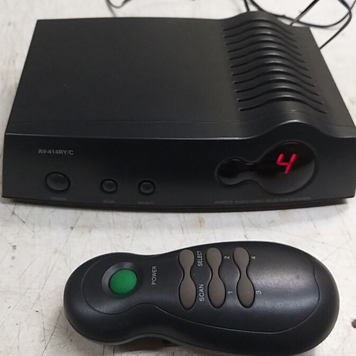 AV selector 4 channels with remote like new model AV-414RY/C