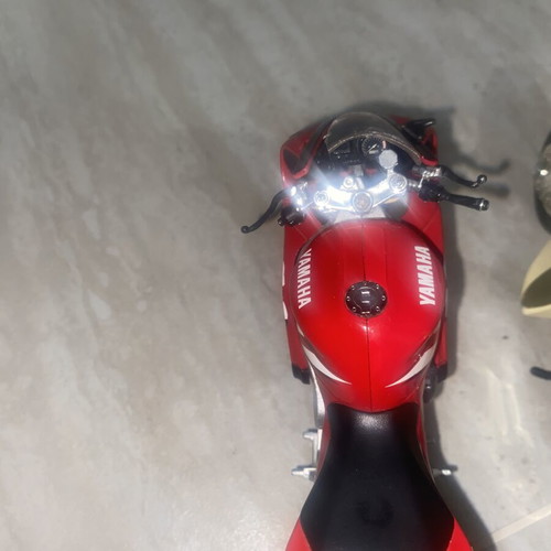 Collectible motorcycle toys used, Yamaha with broken parts