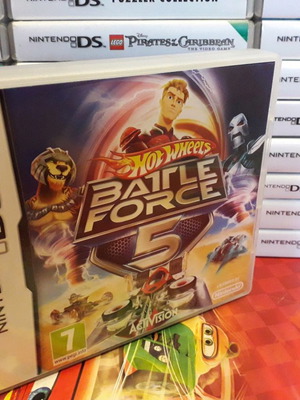 DS Games Hot Wheels Battle Force 5 употребявана с книжката
