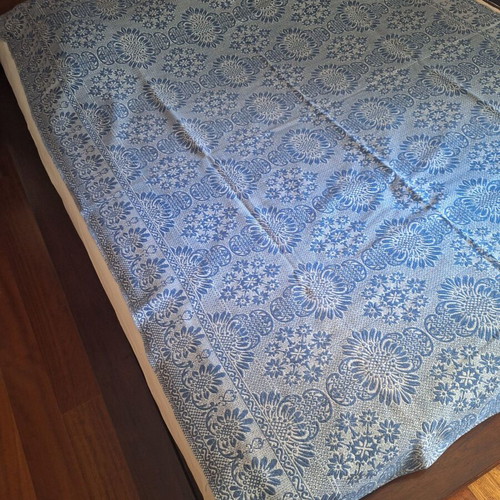 Vintage woven cotton bedspread blue white 203x148