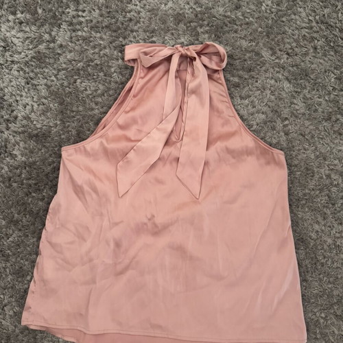 Pink satin tank top like new, size S/M