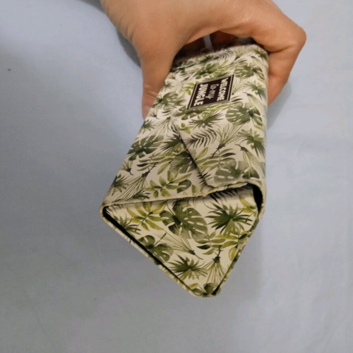 Folding glasses case used, white and green