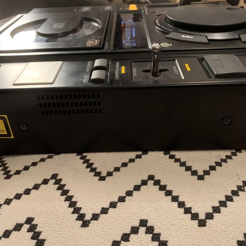 Sherwood DCD-9700 CD player used with analog sound