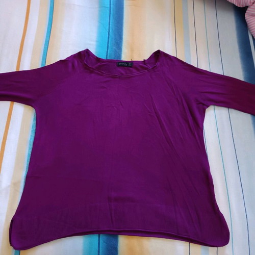 Stradivarius women's purple blouse new with buttons on sleeves