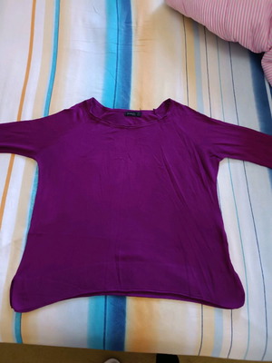 Stradivarius women's purple blouse new with buttons on sleeves