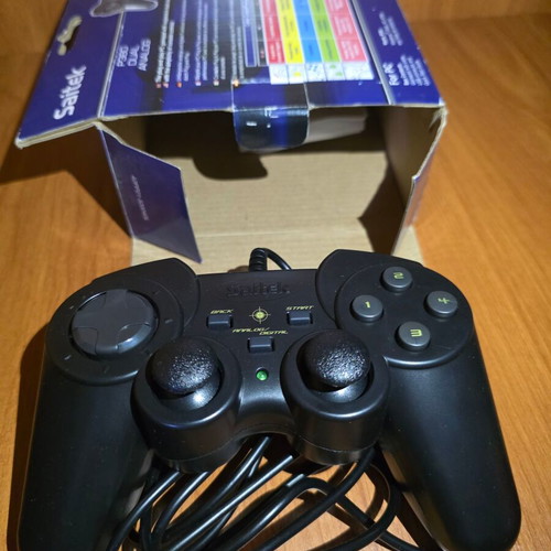 Saitek PC Gamepad Console Controller new, wired