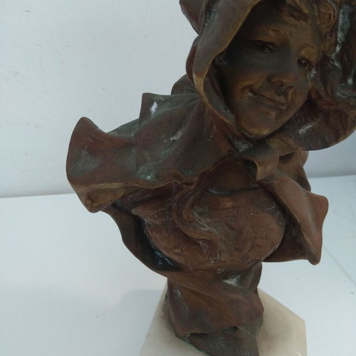 Bronze bust of a young woman used Georges Van Der Straeten
