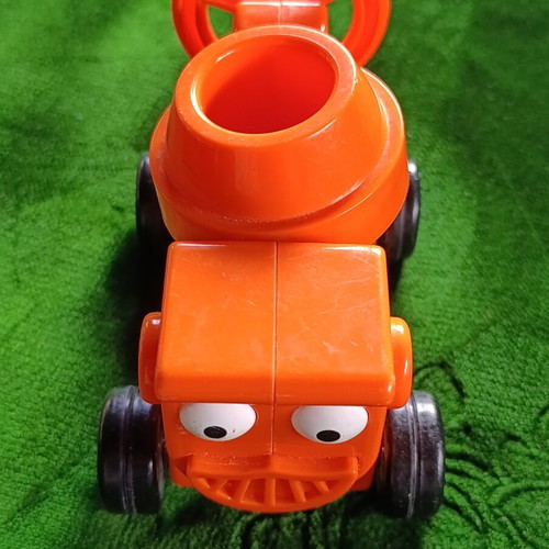 Bob the Builder orange cement mixer toy