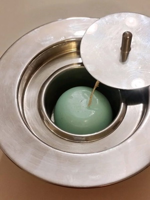 Metal candle holder with lid like new