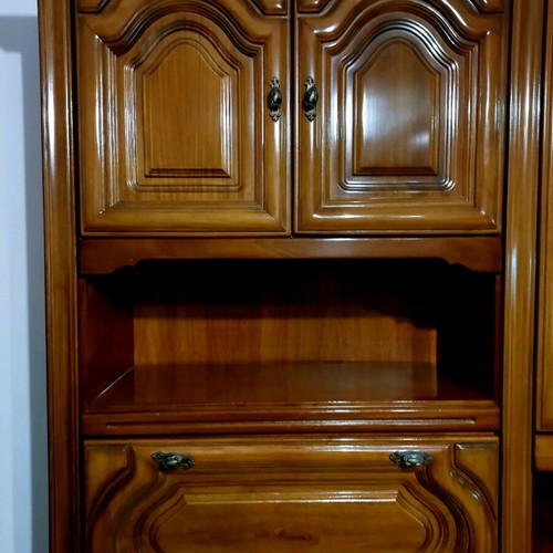 Living room unit like new, solid oak wood, 3 pieces