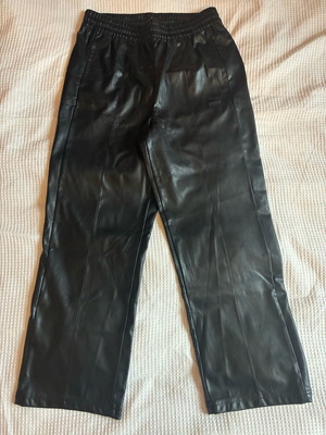 Кожен панталон Puma нов спортен, черен, размер M