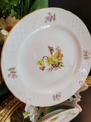Christineholm porcelain plate new with V. V. Wright Erebia Maera decor