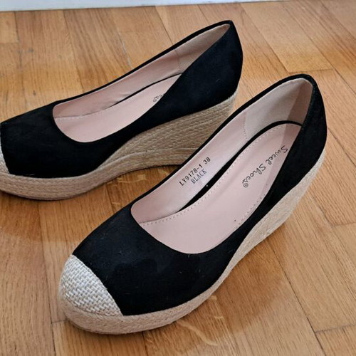 Women's platform shoes like new, size 38.5, black suede