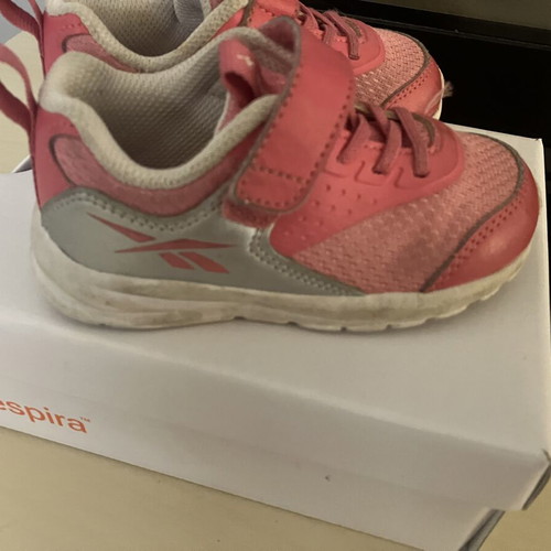 Reebok Athletic Shoes Size 21 Used, Pink