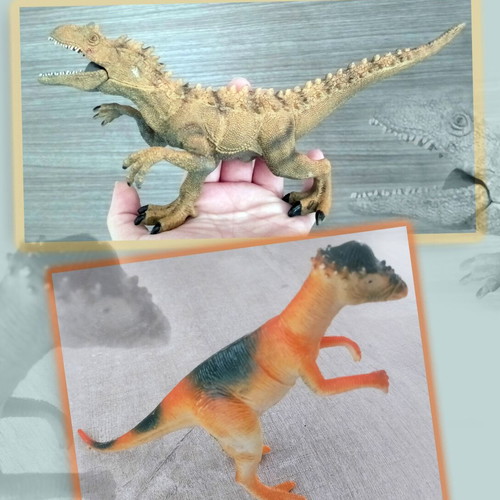 Dinosaur figure collection, pack of 18, including 2 with wheels