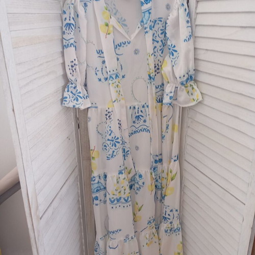 Never Fully Dressed Medium Dress with Lemon Print like new