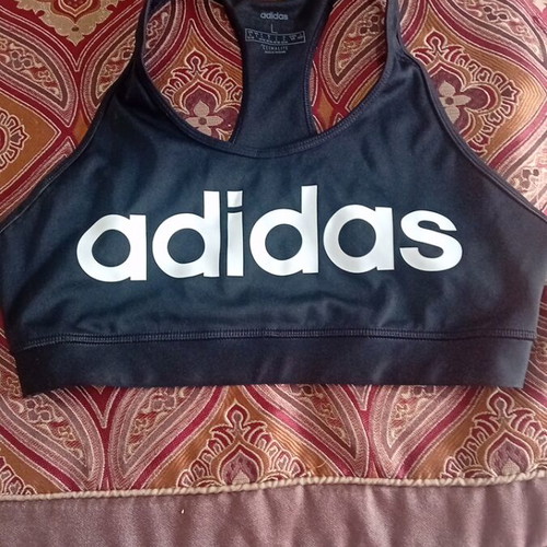 Adidas sports bra black like new