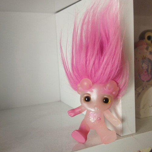 The Zelfs Bubblee Medium figure with seat