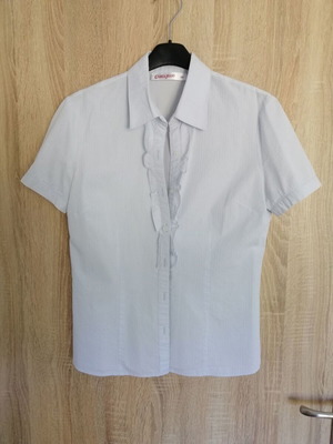 Gloria Jeans blouse size S-M like new