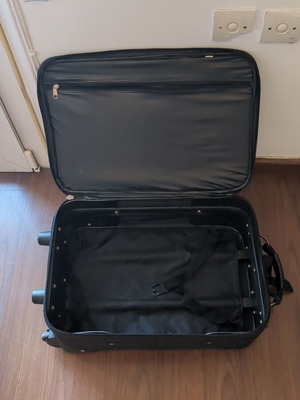 Forecast suitcase used, cabin size, black