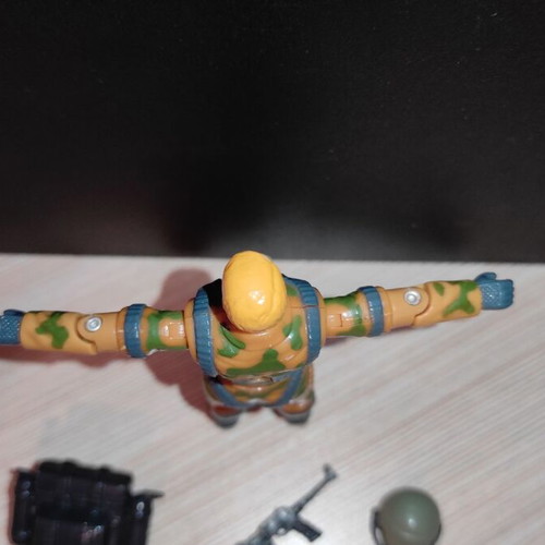 G.I.JOE Freefall (v1) 1990 action figure used with equipment