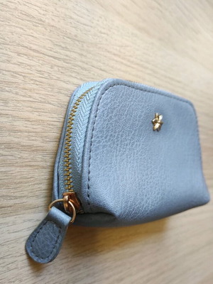 Accessorize small wallet like new, blue