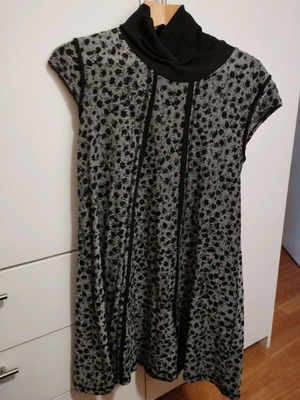Attrattivo short dress gray black large like new