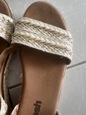 Refresh espadrilles with low heel, beige