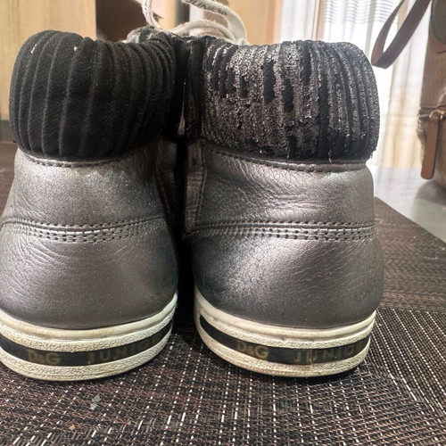D&G sneakers used, leather colour damage, size 35, sport style