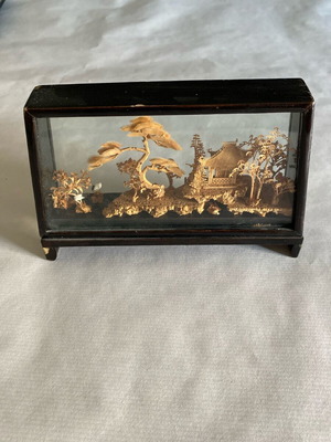 Asian style tabletop decoration like new