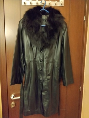 Leather coat black medium with fur like new