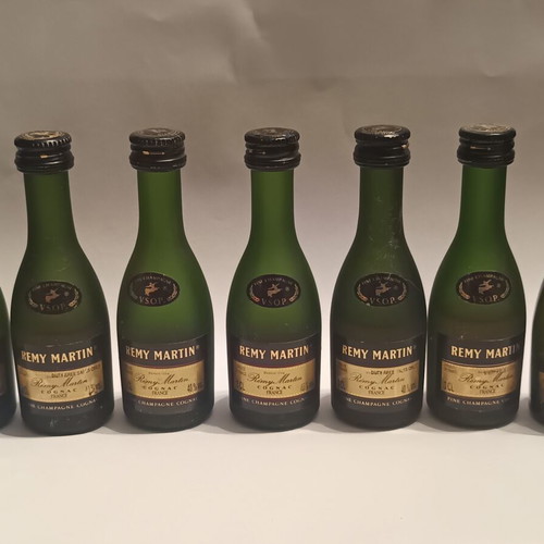 Remy Martin mini cognac set, 7 bottles 30ml