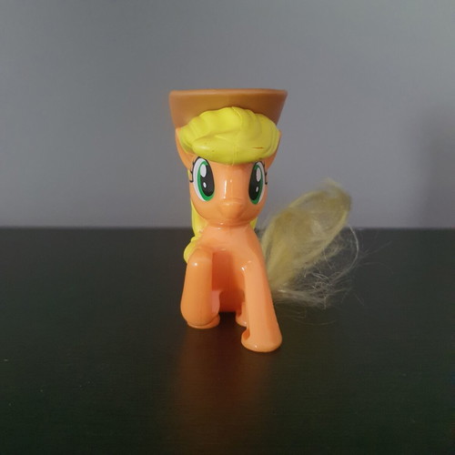 Applejack figure My Little Pony 2019 used