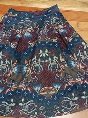 Stradivarius midi skirts no small like new, multicolor, pack of 3