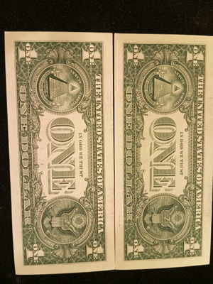 Dollars with consecutive numbers new, perfectly glued