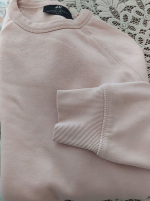 Sweatshirt used, small size, soft pink with long sleeve
