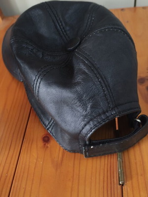 Leather hat, black, one size