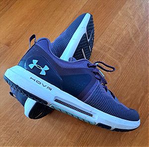 Under Armour αθλητικά