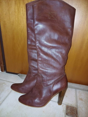 Zara brown boots like new with heel size 41