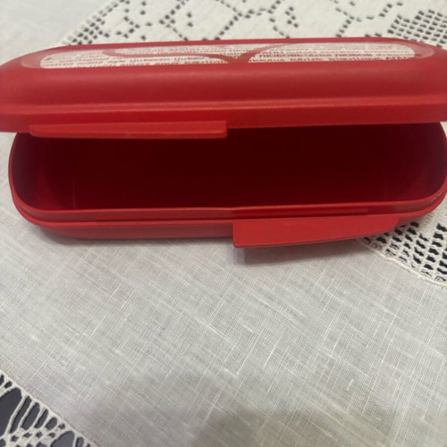 Tupperware glasses case like new, red