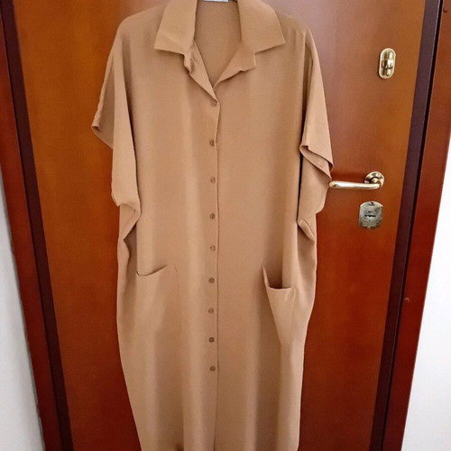 Long dress with buttons and pockets, short sleeves, like new, beige