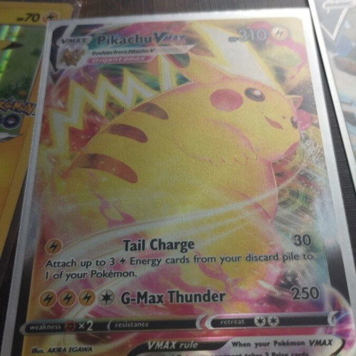 Pikachu card pack, like new, 6 cards